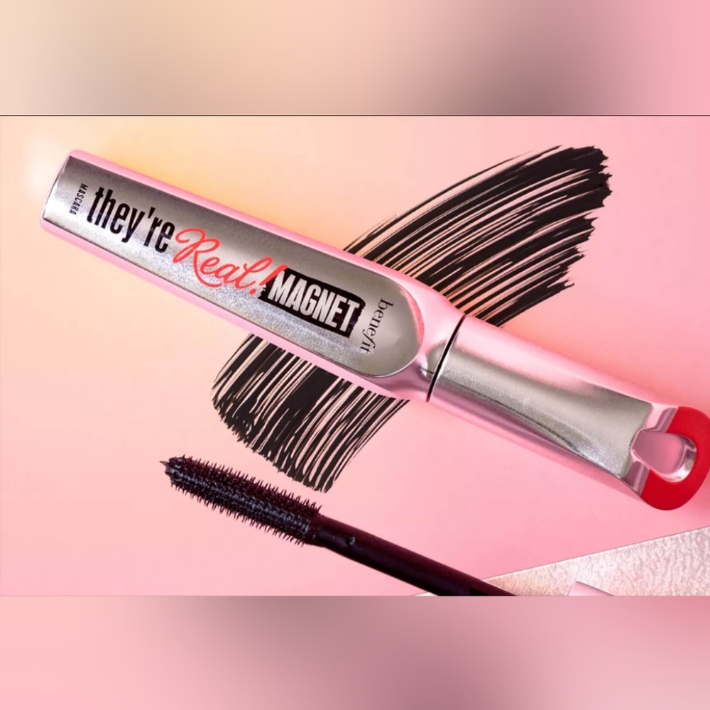 Benefit - they're real magnet mascara (black)